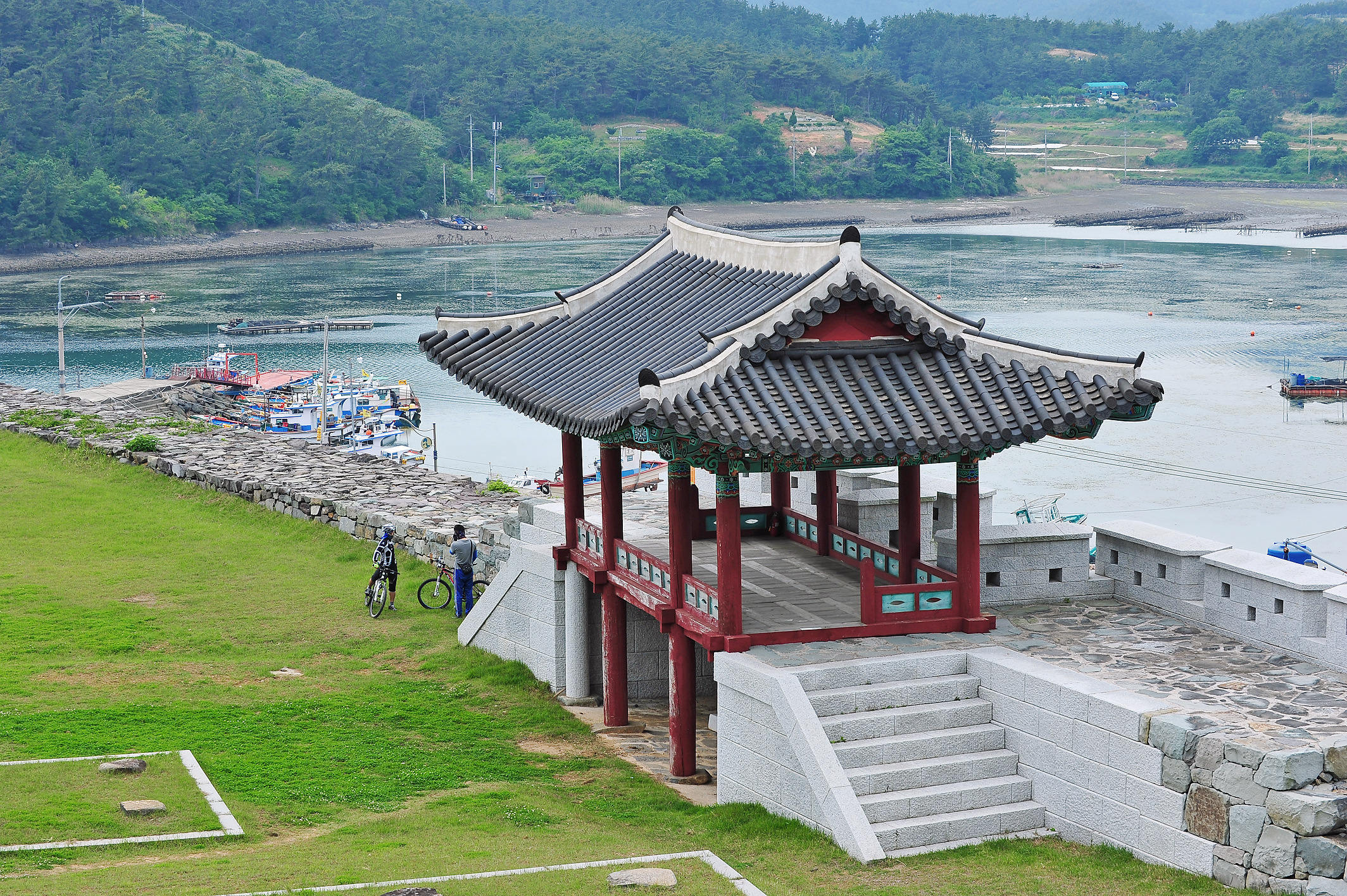 고성 소을비포성지