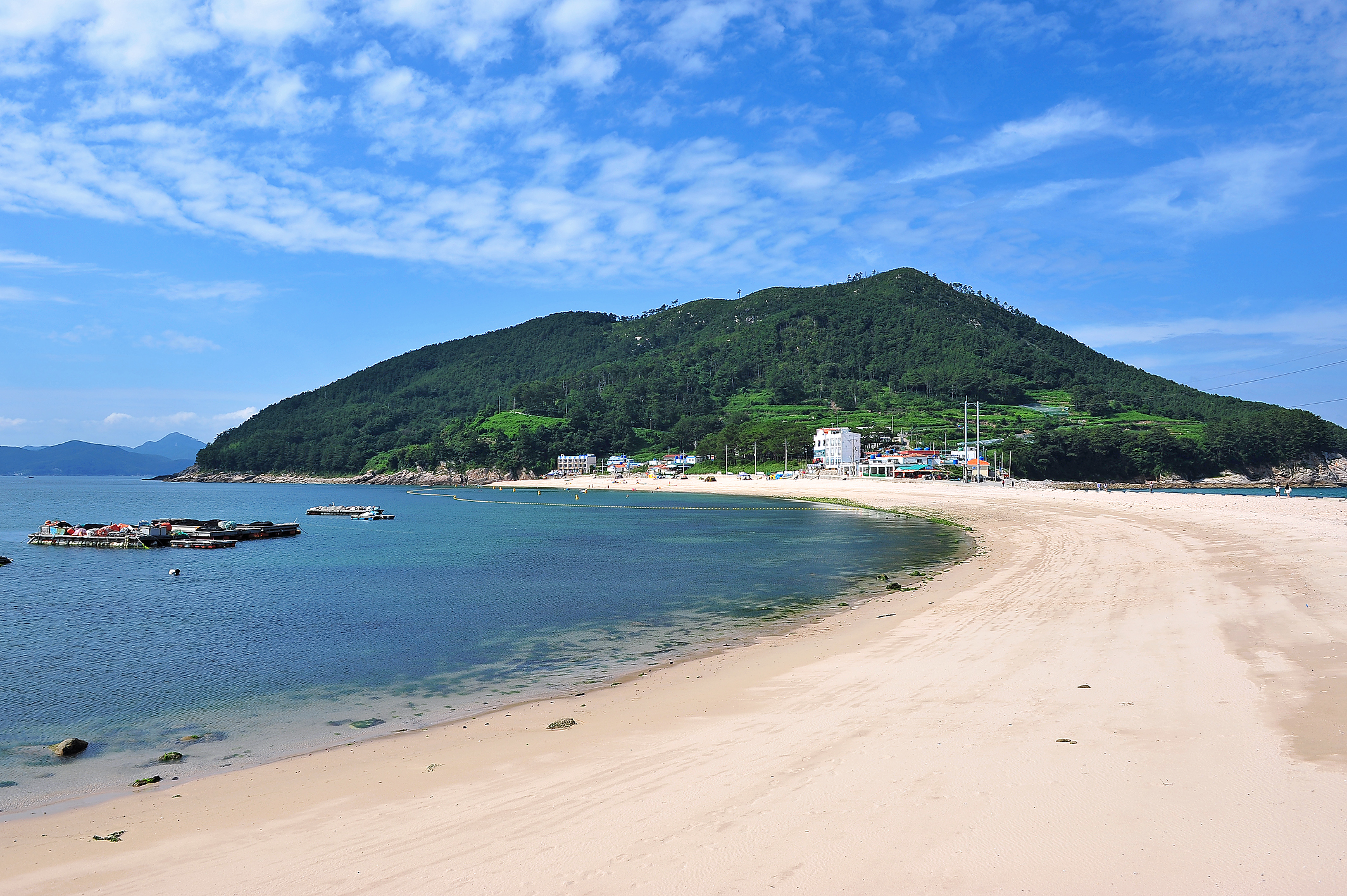 산호빛해변 (비진도)