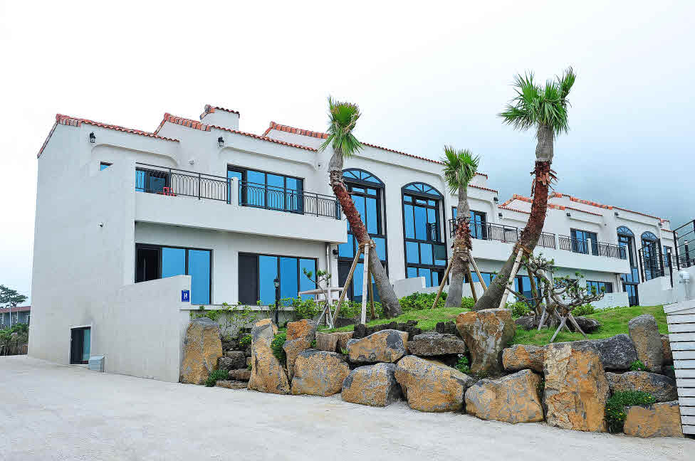 더머뭄 Rest & Gourmet 펜션