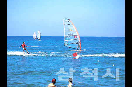 덕산해수욕장